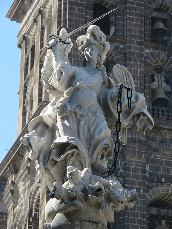 File:Escultura de la Fuente de San Miguel Arcángel 01.jpg 