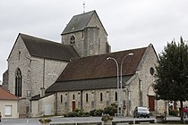 Эстерней - Церковь Сен-Реми 03.JPG