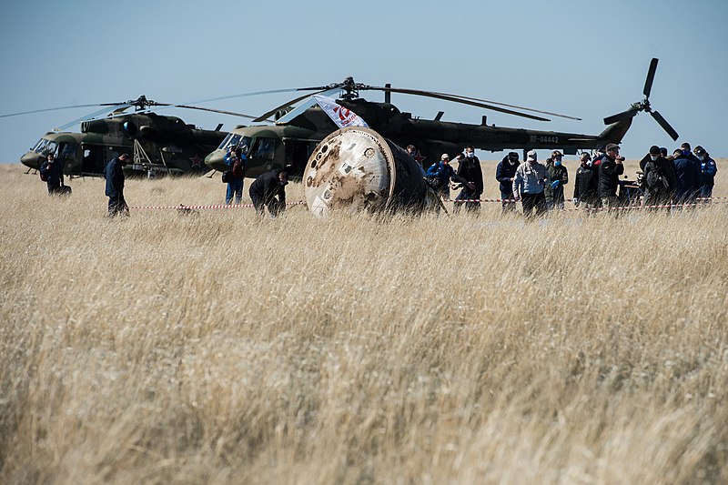 File:Expedition 62 Soyuz Landing (NHQ202004170009).jpg