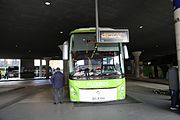 Bus des Unternehmens FlixBus vor der Abfahrt von München ZOB zum Frankfurter Hauptbahnhof