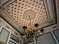 Plafond décoré d'abeilles