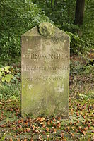 77. Platz: Tonochi Neu! mit Gedenkstein für den 1846 ermordeten Förster Gerd Sonnenschein, Bergheim-Glessen, Nordrhein-Westfalen
