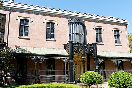 Green–Meldrim House, which served as Sherman's headquarters after his capture of Savannah in December 1864