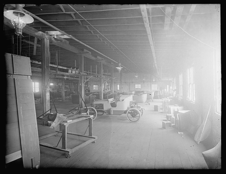 File:Hackett Motor Car Co., Jackson, Mich. LCCN2016824545.jpg