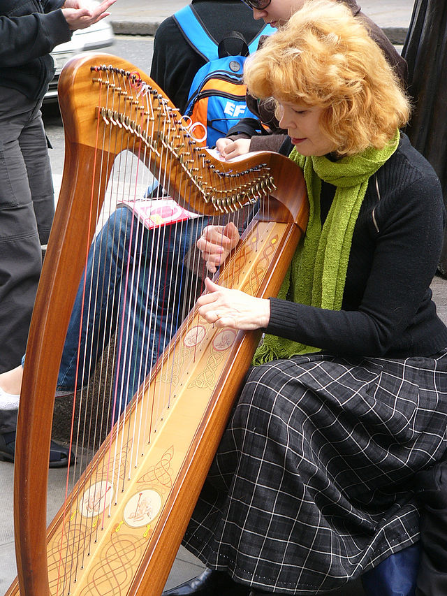 Harpe celtique — Wikipédia