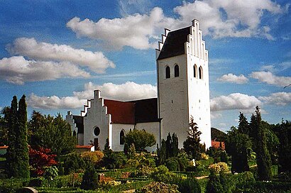 Sådan kommer du til Herfølge Kirke med offentlig transport – Om stedet