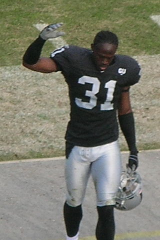 <span class="mw-page-title-main">Hiram Eugene</span> American football player (born 1980)