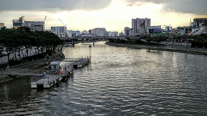 800px-Ho_Chi_Minh_City,_Ho_Chi_Minh,_Vietnam_-_panoramio_(6).jpg (800×450)