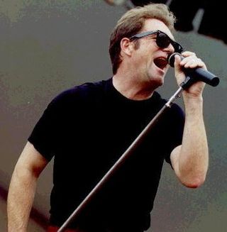 <span class="mw-page-title-main">Huey Lewis</span> American singer and actor