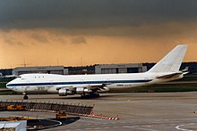 Icelandair Boeing 747-143 N356AS (25272746013).jpg