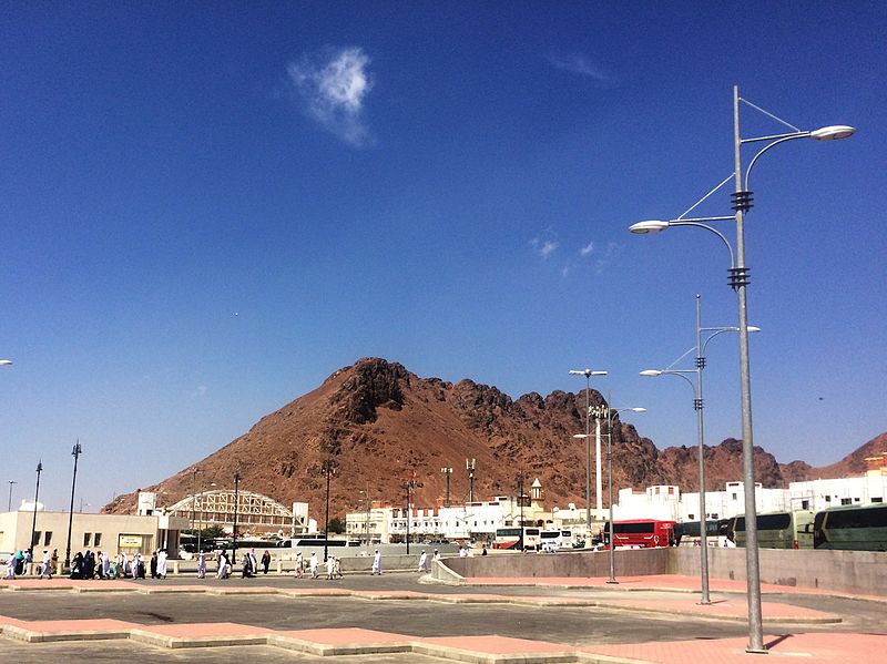 File:Jabal al Rumah جبل الرماه.jpg