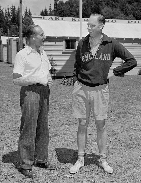 Beresford (left) and Dickie Burnell at the 1950 British Empire Games