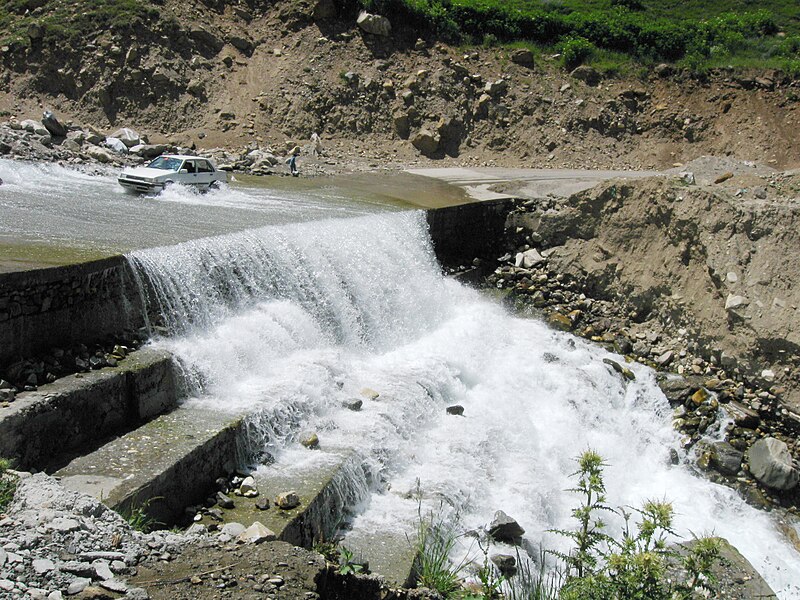 File:Jalakand, Naran.JPG