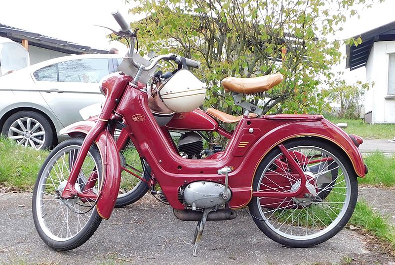 File:Jawa 50-551 Jawetta Standard.jpg