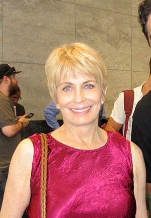 Joanna Cassidy (35849798426).jpg