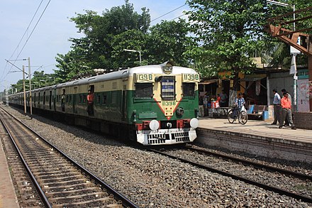 A local train at Hridaypur station