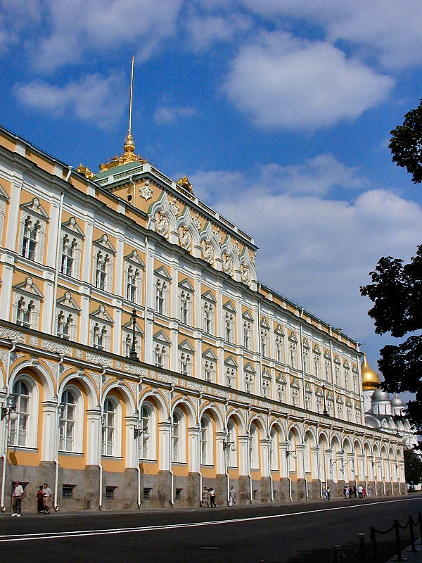 Большой кремлевский дворец картина