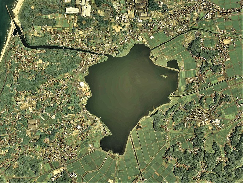 File:Lake Jinzai, Izumo Shimane Aerial photograph.2015.jpg