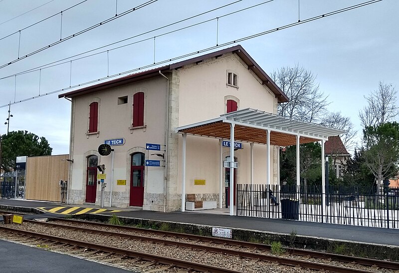 File:Le Teich Gare.jpg