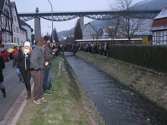 Frieda built it in Lengenfeld under the stone;  in the background the Lengenfeld viaduct crossing the stream