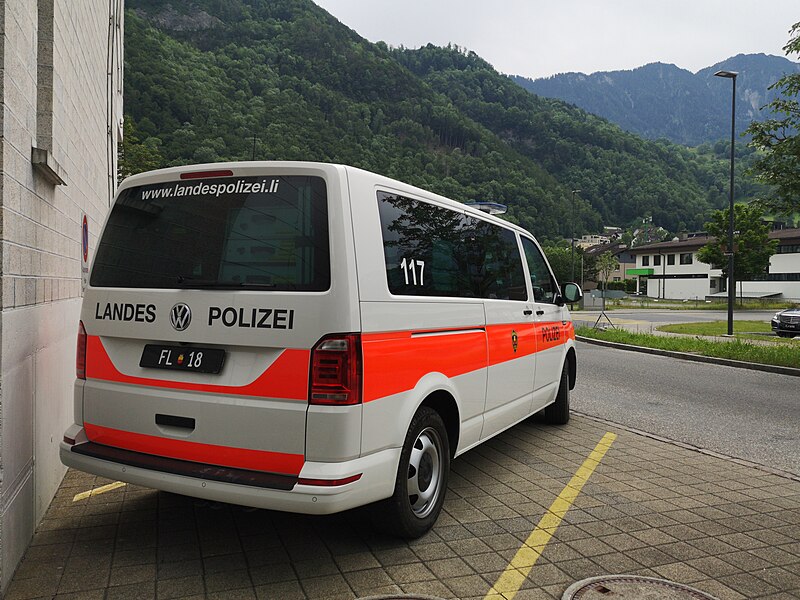 File:Liechtenstein Police Volkswagen T6(48029282547).jpg