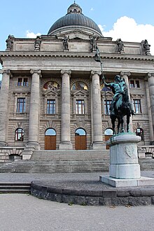 München - Bayerische Staatskanzlei (3).jpg