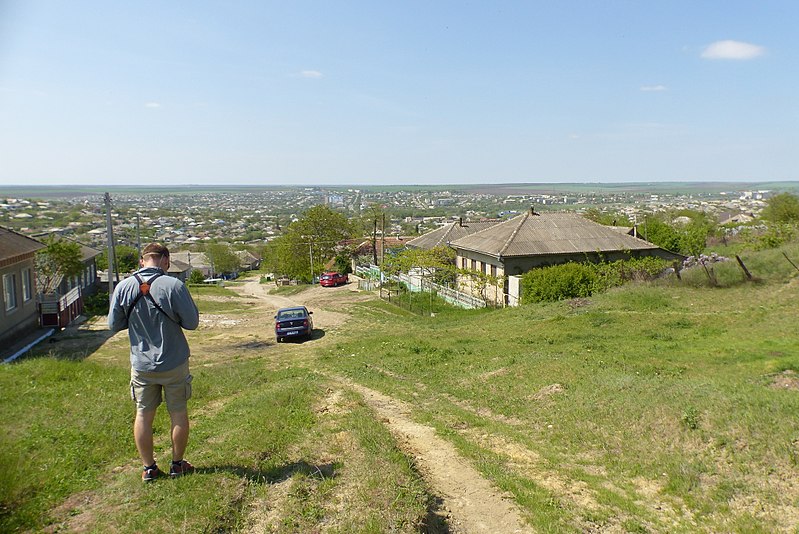 File:MD.GE.Ceadîr-Lunga - râpele de la Ceadîr-Lunga - apr 2018 - 02.jpg