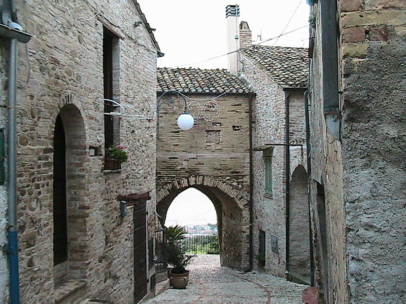 File:MONTEPAGANO ( ROSETO DEGLI ABRUZZI) - 1) - Scorcio.JPG