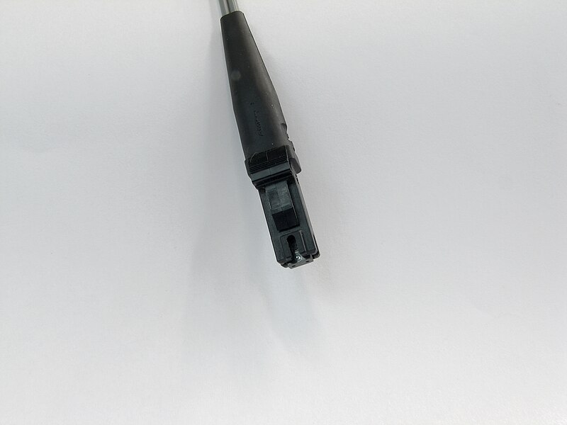 File:MTRJ-optical-fiber-connector-hdr-0a.jpg