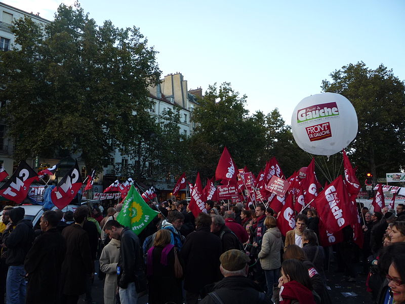 File:Manifestation contre la réforme des retraites, Paris 16 octobre 2010 - Boulevard Beaumarchais (12).jpg