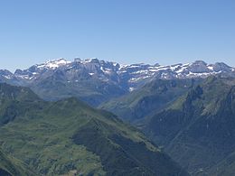 Vue générale du versant nord du massif du Mont-Perdu