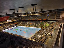 The arena hosting team handball in October 2020 Max-schmeling-Halle in der Pandemie Oktober 2020.jpg