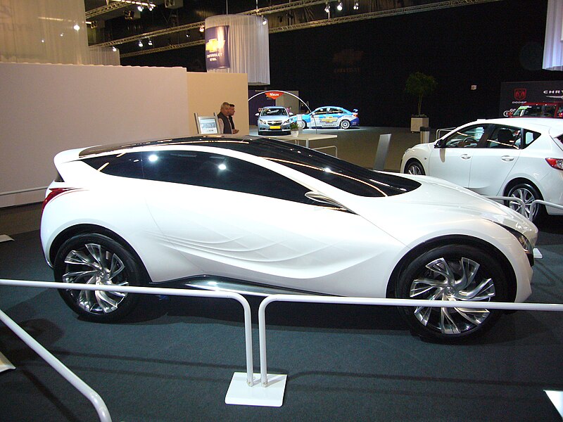  Mazda Motor Corporation 800px-Mazda_Kazamai_%28side%29