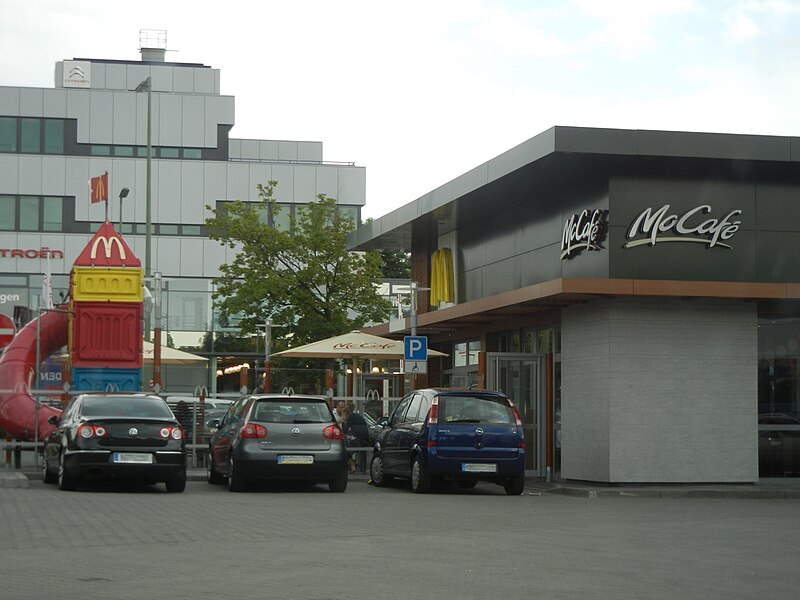 File:McDonaldsBerlinSchöneberg.JPG