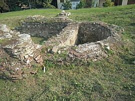 Medieval Church-Tomb Hisarya01.jpg