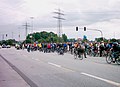 Deutsch: Fahrradsternfahrt in Hamburg am 17.06.07. Treffpunkt Finkenwerder Straße.