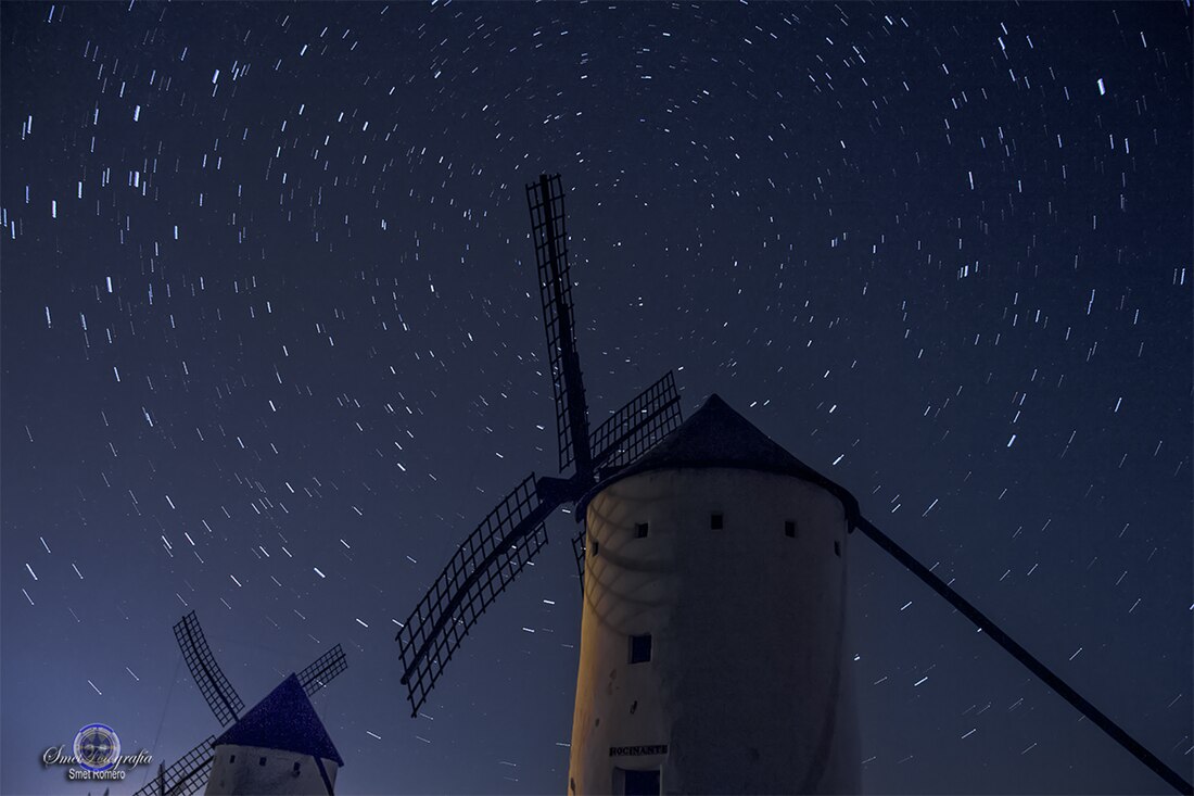 File:Molinos de viento, Alcazar de San Juan.jpg