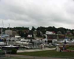 Marina e horizonte de Montague