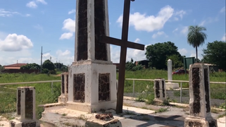 Monumento a la Batalla de Ñandypá (Nhandipá) en Bela Vista, Mato Grosso do Sul, Brasil.png