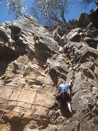 <span class="mw-page-title-main">Top rope climbing</span> Climbing technique