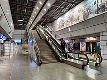 Platform level of the station NE5 Clarke Quay MRT platforms 20240420 095530.jpg