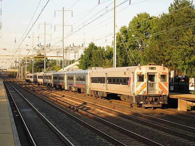 A Comet III cab car on the end of a NJT train at Princeton Junction