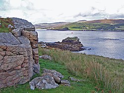 Průliv mezi ostrovy Skye a Raasay (v pozadí)