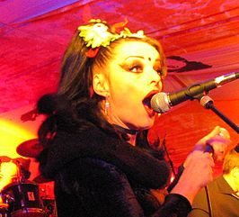 Nina Hagen tijdens een optreden te Aalborg in 2003