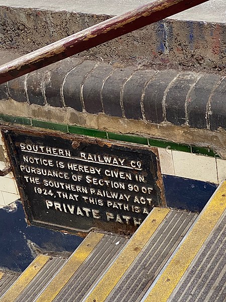 File:Norbiton station plaque.jpg