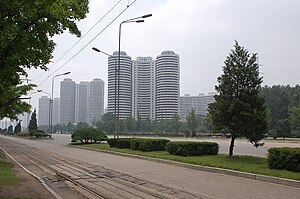 Nord-Korea-Pyongyang-Kwangbok Street-01.jpg