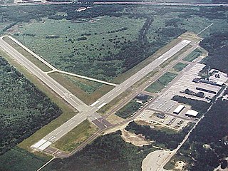 <span class="mw-page-title-main">Norwood Memorial Airport</span> Airport in Norwood, Massachusetts