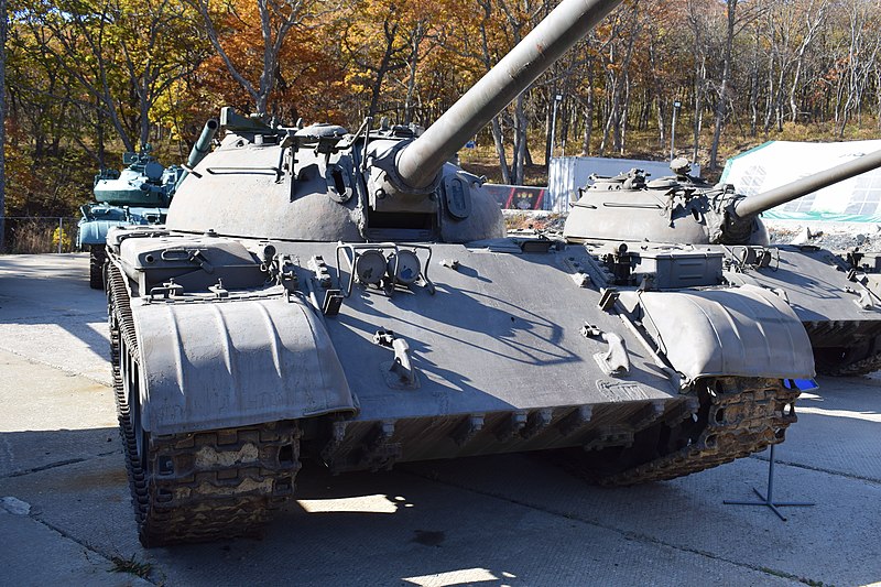 File:Old military hardware at Voroshilovsky battery museum 73.jpg