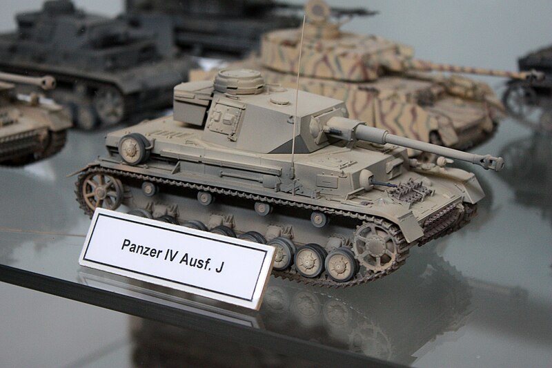 File:Panzermuseum Munster 2010 0276.JPG