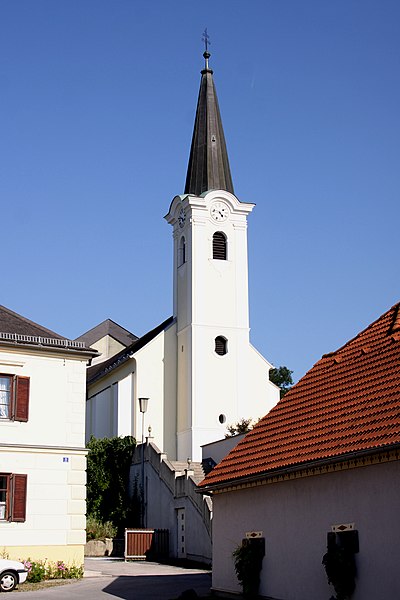 File:Pilgersdorf, römisch-katholische Pfarrkirche.jpg